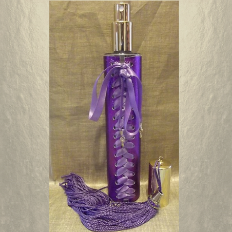 Vaporisateur de parfum CRISTAL DE SWAROVSKI corset cuir parme irisé artisanal, pompon parme  - 2