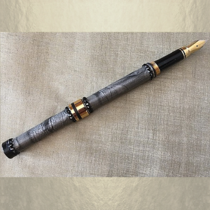 Stylo CRISTAL DE SWAROVSKI , Stylo plume plaqué or décoration artisanale à la main noir onyx  - 1 2