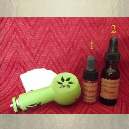 Diffuseur d'huiles pour voiture prise allume cigare vert avec HUILES AROMATIQUES  - 1
