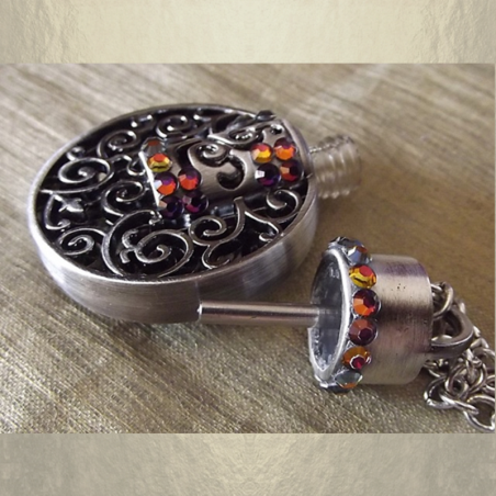 Collier pendentif fiole à parfum CRISTAL DE SWAROVSKI VOLCANO filigrane 3D relief argent  - 2