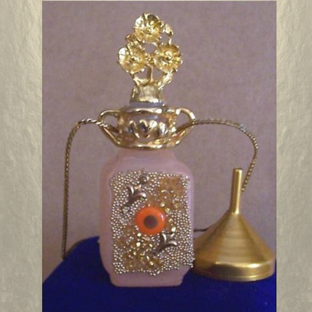 Collier fiole à parfum plaqué or dans écrin modèle 33  - 1