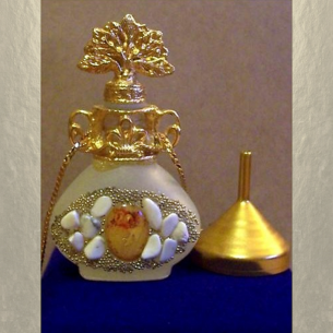 Collier fiole à parfum plaqué or dans écrin modèle 36