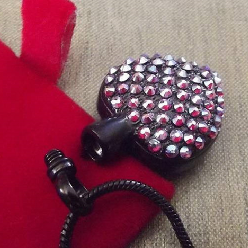 Collier Pendentif fiole Mémorial, fiole à parfum précieux CRISTAL DE SWAROVSKI artisanal cœur noir dans écrin  - 2