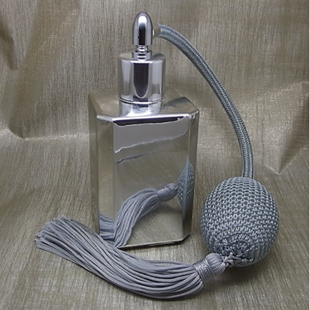 Vaporisateur de parfum poire grise effet miroir argent carré 55 ml  - 1