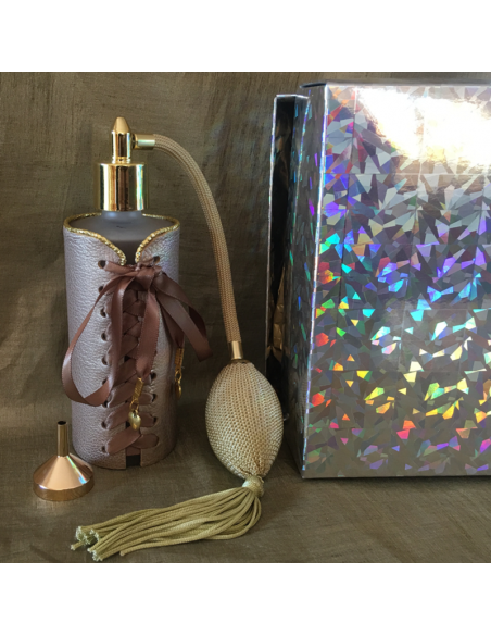 Vaporisateur de parfum cuir modèle corset  - 2