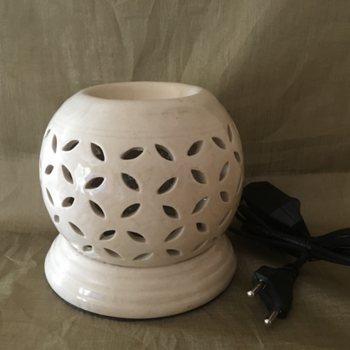 Lampe diffuseur de parfum céramique couleur ivoire artisanale  - 1