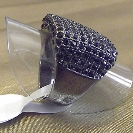 Bague pavé CRISTAL DE SWAROVSKI JET noire avec certificat d'authenticité Georges RECH