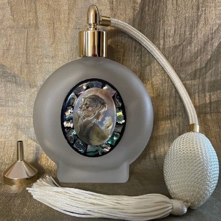 Vaporisateur de parfum atomiser poire en verre givré décoration artisanale camée en nacre Autres décorations artisanales