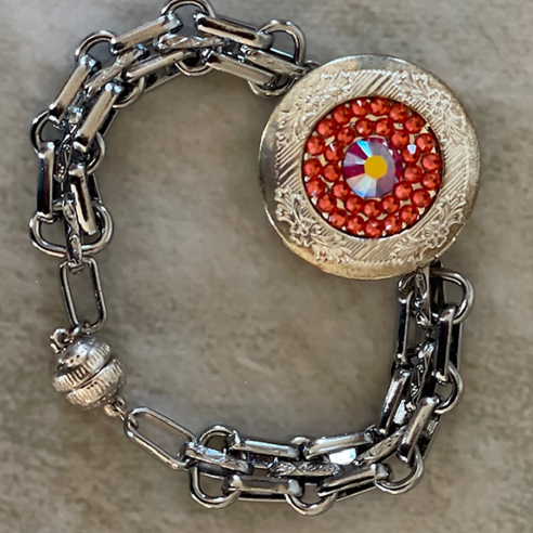 Bracelet porte photo CRISTAL DE SWAROVSKI PADPARDSCHA artisanal modèle gourmette couleur argent  posé