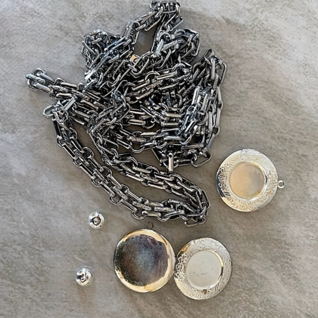 Bracelet porte photo CRISTAL DE SWAROVSKI PADPARDSCHA artisanal modèle gourmette couleur argent  base