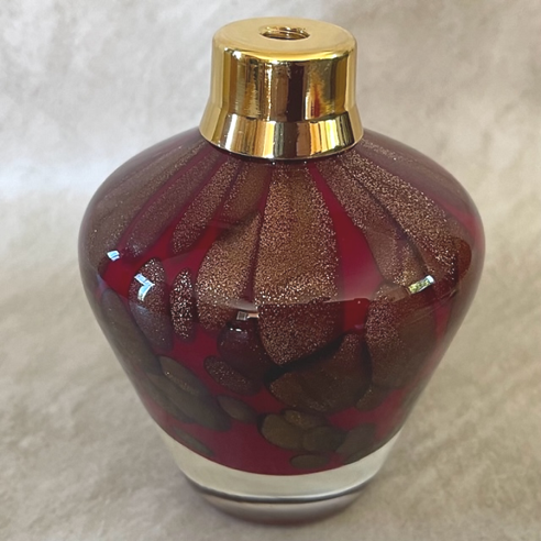 Vaporisateur de parfum poire verre artisanal bordeaux or bronze 150 ml droit Vaporisateur de parfum poire verre artisanal bordeaux or bronze 150 ml droit