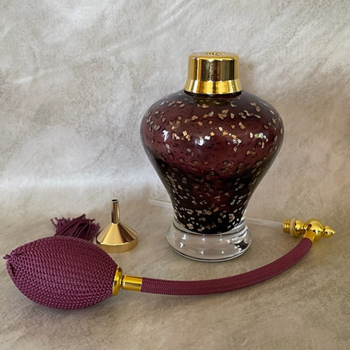 Vaporisateur de parfum poire artisanal de luxe aubergine et or 180 ml ouvert