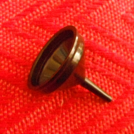 Entonnoir en plastique noir pour Vaporisateur de parfum  - 1