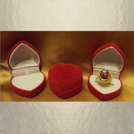 Écrin bague cœur en suédine velours rouge 4,5 x 4,5 x 3,5 mm  - 1