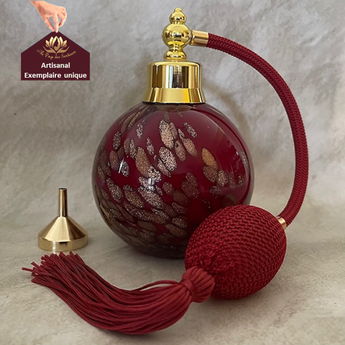 Vaporisateur de parfum poire artisanal boule rouge bordeaux 145ml