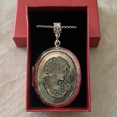 Collier pendentif porte photo, pilulier camé nacre d'Abalone, artisanal argent  boîte cadeau
