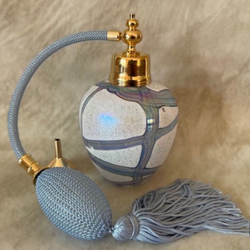 Vaporisateur de parfum en cristal effet pierre nacrée irisée boule gris bleue Vaporisateur de parfum en cristal effet pierre nacrée irisée boule gris bleue