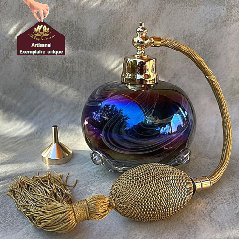 Vaporisateur de parfum poire artisanal en cristal arc en ciel socle bleuté