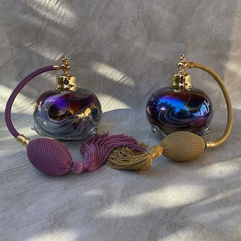 Vaporisateur de parfum poire artisanal en cristal arc en ciel socle groupé