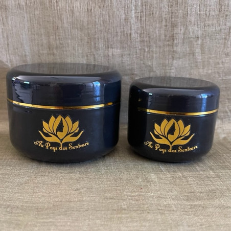 Crème naturelle pour le visage et le corps au beurre de karité