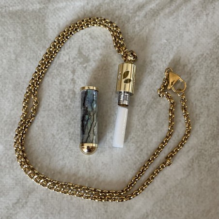 Collier pendentif diffuseur de parfum nacre et plaqué or artisanal exclusivité Au pays des senteurs