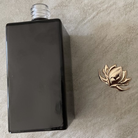 Vaporisateur de parfum poire estampe artisanale Marque Au pays des senteurs