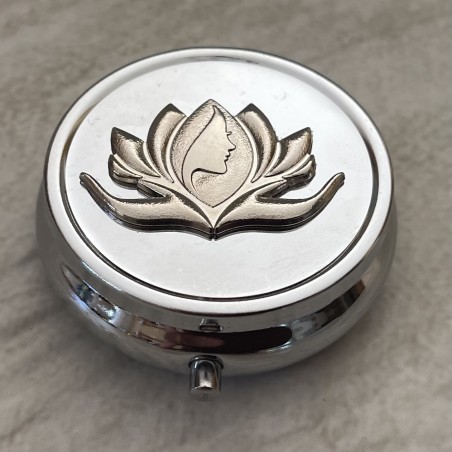 Pilulier argent estampe argent artisanale Marque Au pays des senteurs