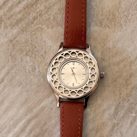 Montre diffuseur de parfum bracelet cuir marron acier inoxydable