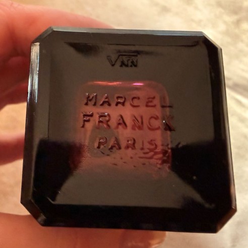 Vaporisateur de parfum Marcel Franck lie de vin signé gravé