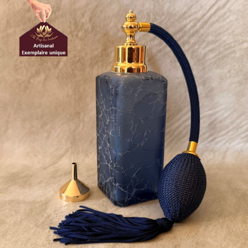 Vaporisateur de parfum poire artisanal  verre craquelé rectangle bleu nuit
