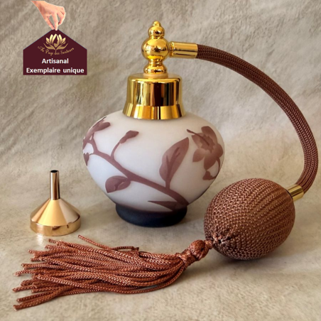 Vaporisateur de parfum poire artisanal sablé peint à la main marron