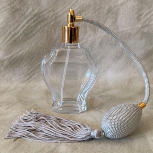 Vaporisateur de parfum poire vide et rechargeable forme cœur plat