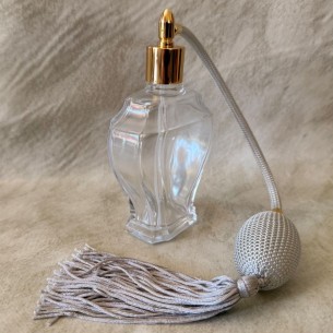 Vaporisateur de parfum poire vide et rechargeable forme cœur plat 2