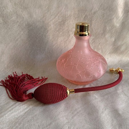 Vaporisateur de parfum poire bordeaux artisanal verre craquelé rose évasé grande contenance ouvert