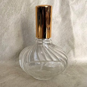 Vaporisateur de parfum 100 ml en verre. Vide et rechargeable